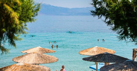 ΠΑΚΟΕ: Τα αποτελέσματα των επαναληπτικών ελέγχων σε 21 παραλίες από Πειραιά έως Ανάβυσσο