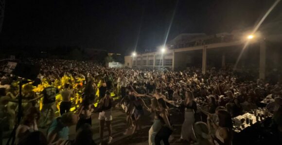 Κέφι, νιάτα και παράδοση: Το αδιαχώρητο στο πανηγύρι των Αιτωλοακαρνάνων της Ηλιούπολης (VIDEO&ΕΙΟΚΟΝΕΣ)