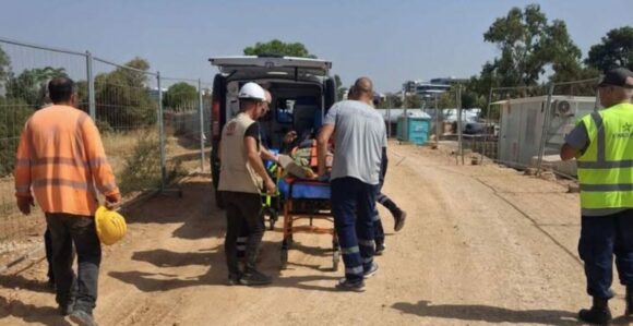 Νέο σοβαρό εργατικό ατύχημα στο Ελληνικό: Εργαζόμενος έπεσε από σκαλωσιά και του καρφώθηκαν σίδερα